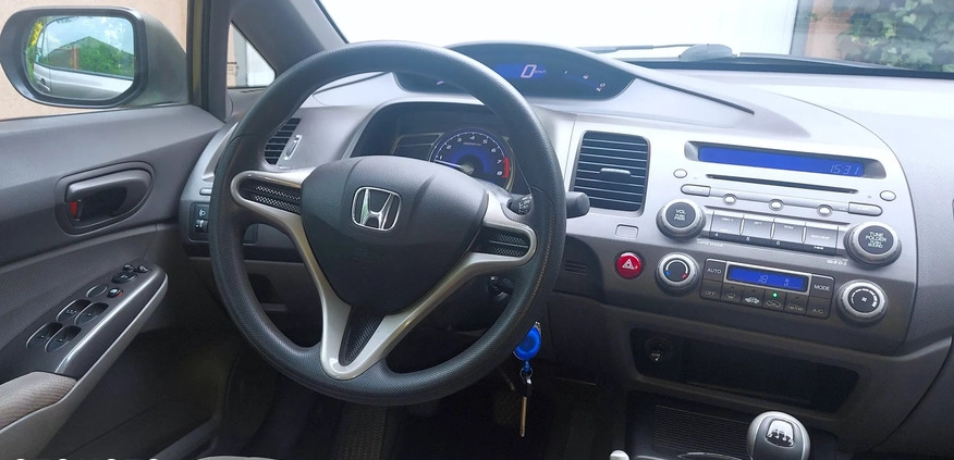 Honda Civic cena 20200 przebieg: 232246, rok produkcji 2008 z Zgierz małe 37